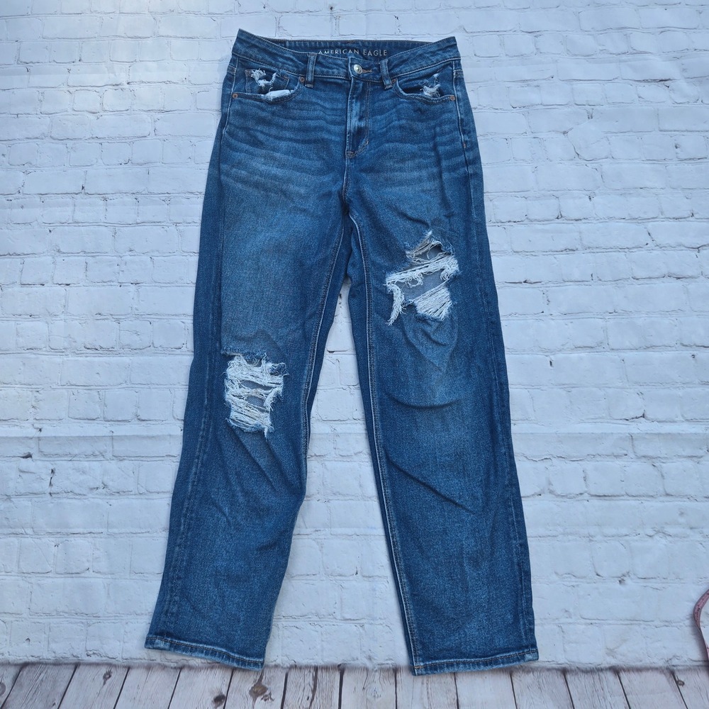 American Eagle Distressed Mom Jeans Womens 8 Medium Wash Ripped High Rise Denim